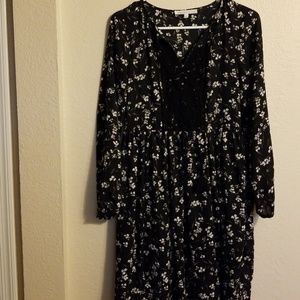 Daniel Rainn dress